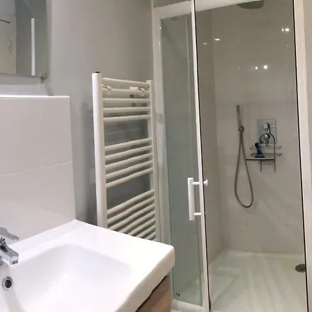 Luckey Homes - Rue Cronstadt Apartment